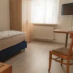 Anker 康斯坦茨