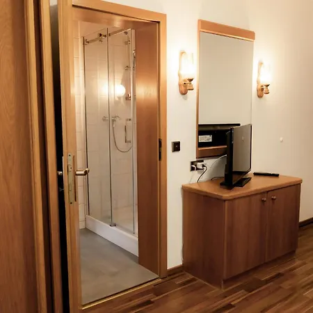 Anker Herberg 2*