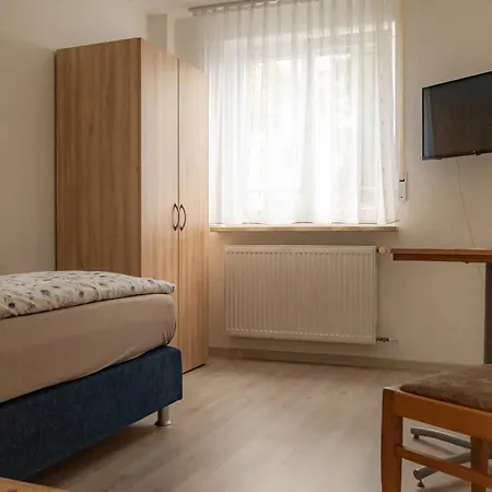 Anker 2* Kostnice